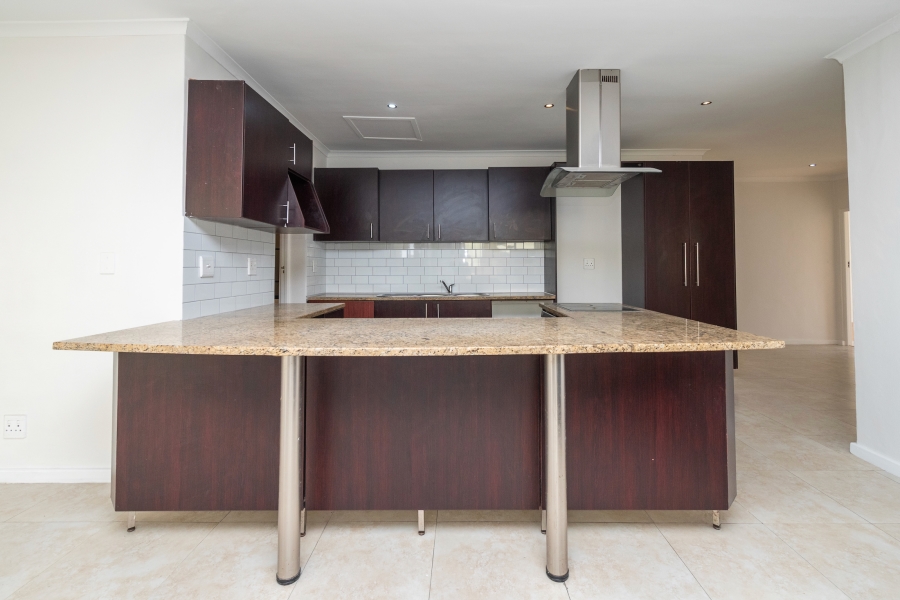 5 Bedroom Property for Sale in Gardens Western Cape